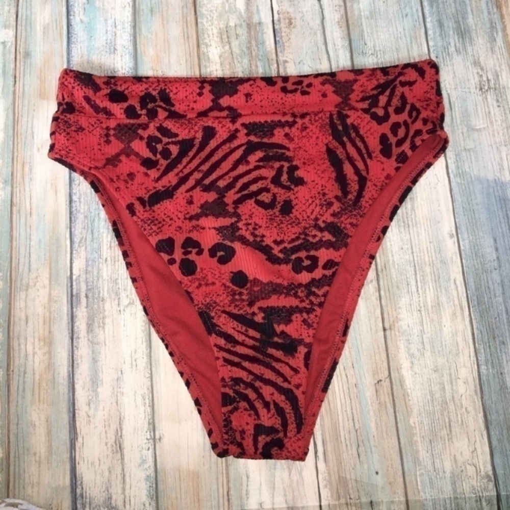 Xhilaration High Waisted Bikini Bottoms Women’s Medium Red Animal Print High Leg